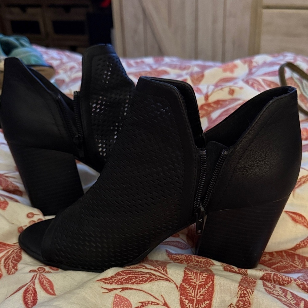 Soda Black Heeled Boots